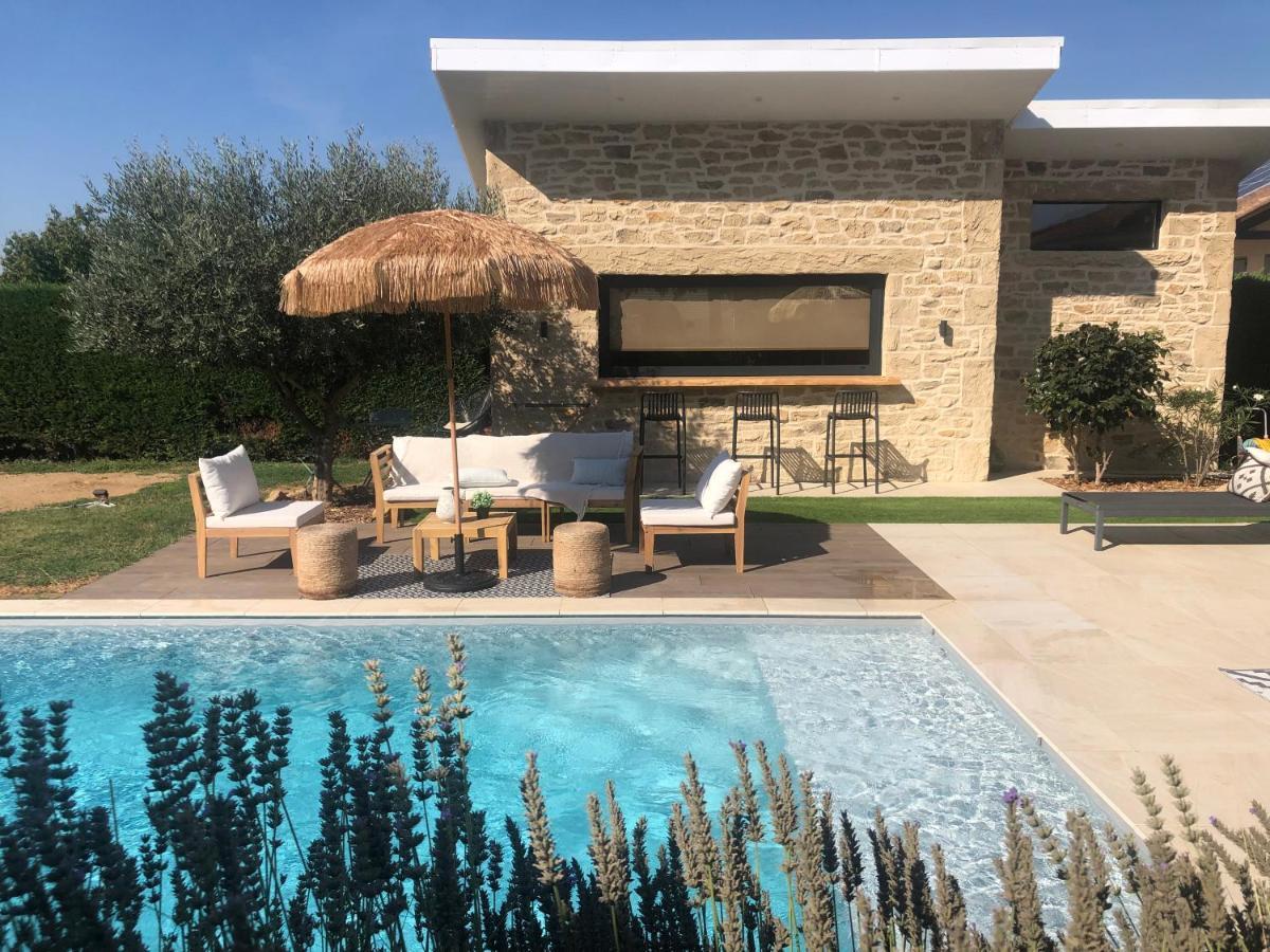 La Parenthese Hotel Auberives-sur-Vareze Buitenkant foto
